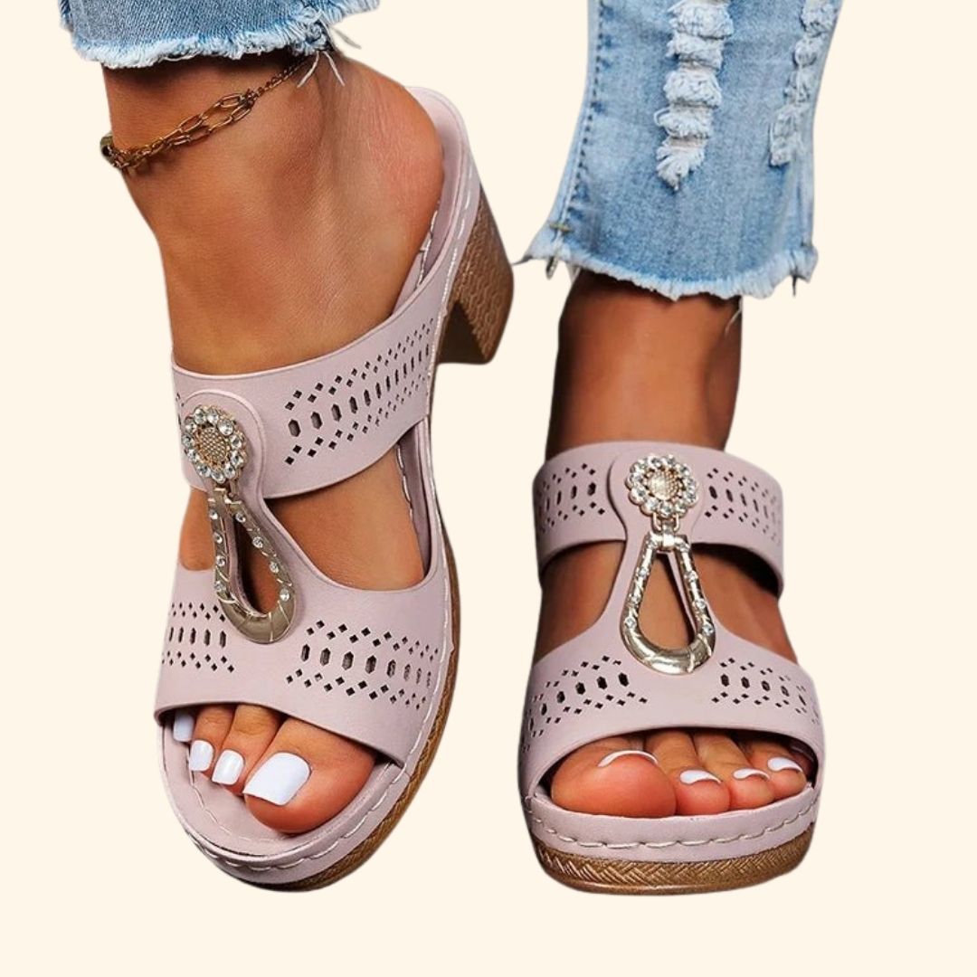 COMFORTABLE ORTHOPEDIC SANDALS