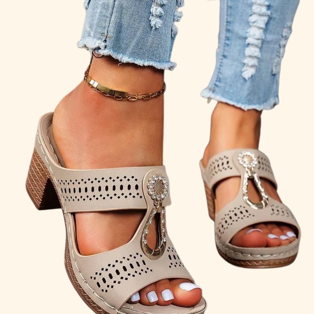 COMFORTABLE ORTHOPEDIC SANDALS