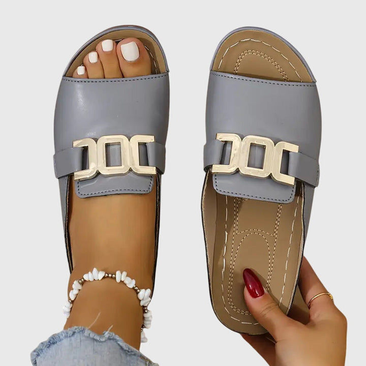PHYLLIS | COMFY BUCKLE SANDALS
